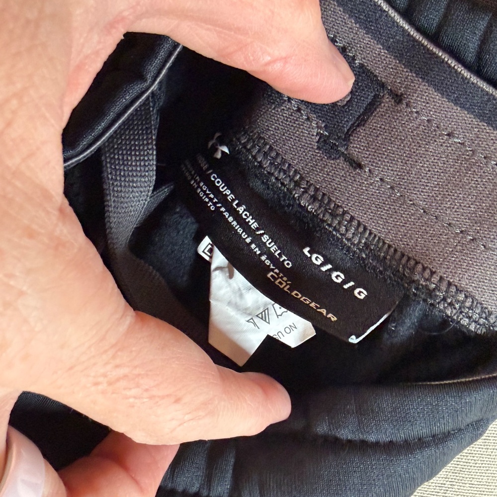 Under Armor Athleisure pants for men - Picture 2 of 2